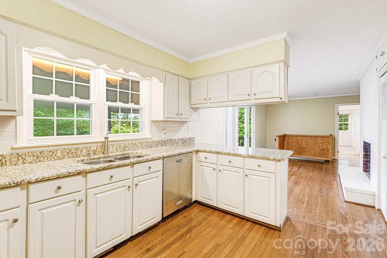 Listing Photo 19