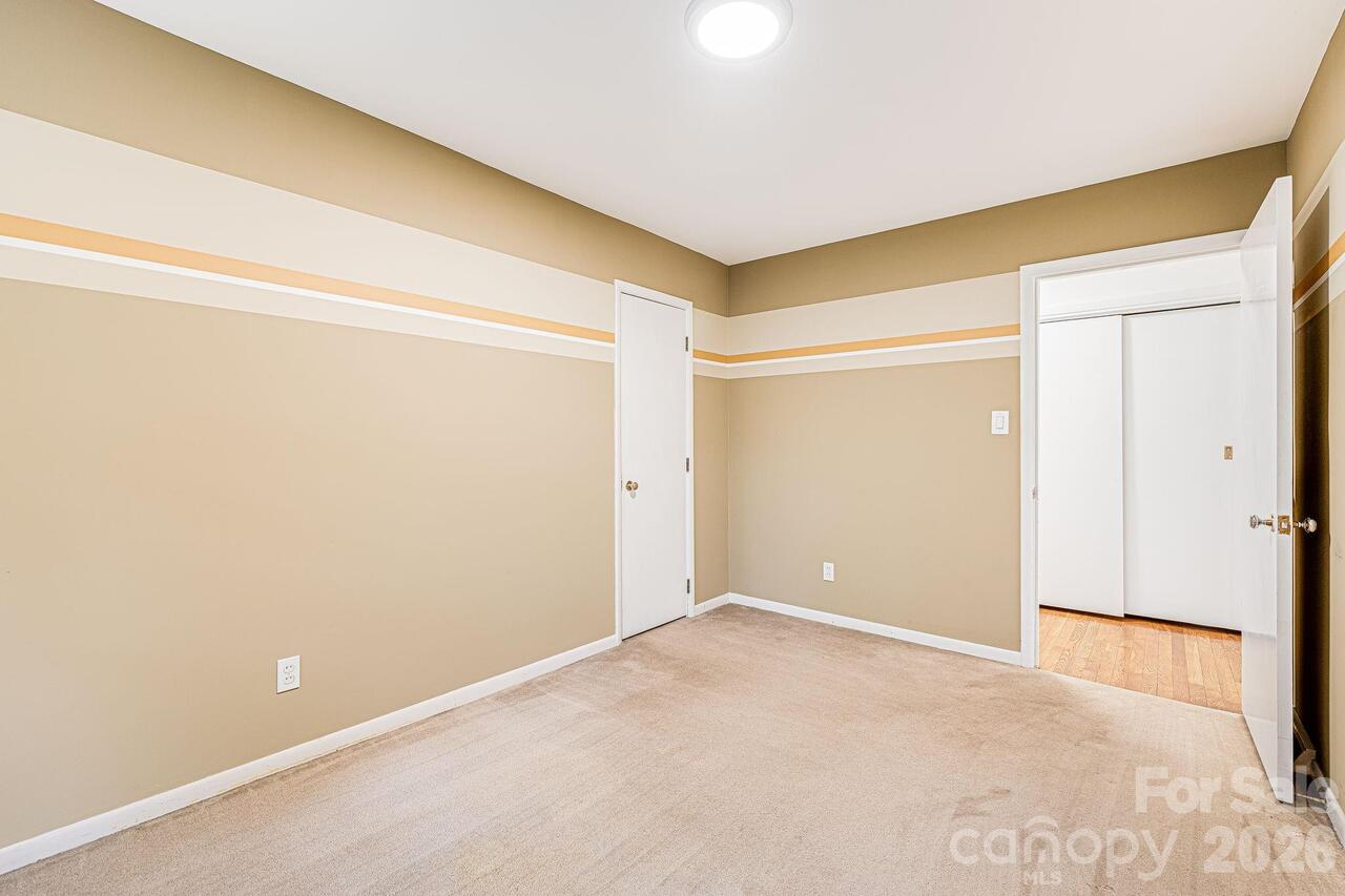 Listing Photo 25