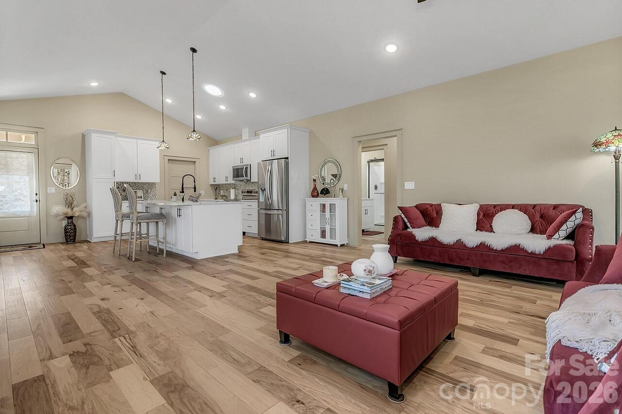 Listing Photo 18