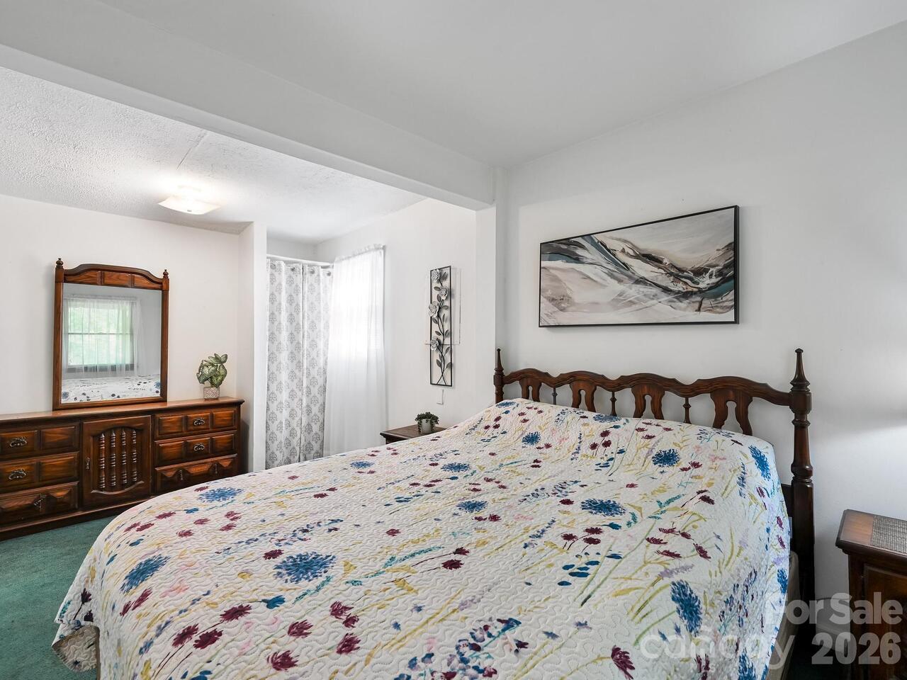 Listing Photo 15