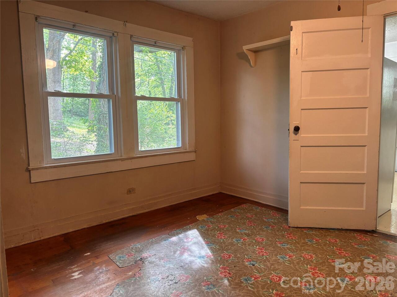 Listing Photo 7