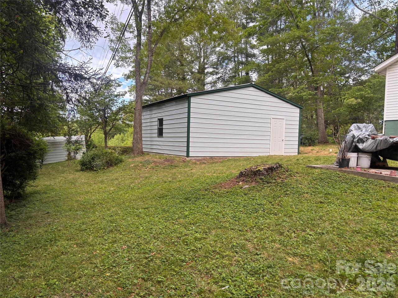 Listing Photo 14