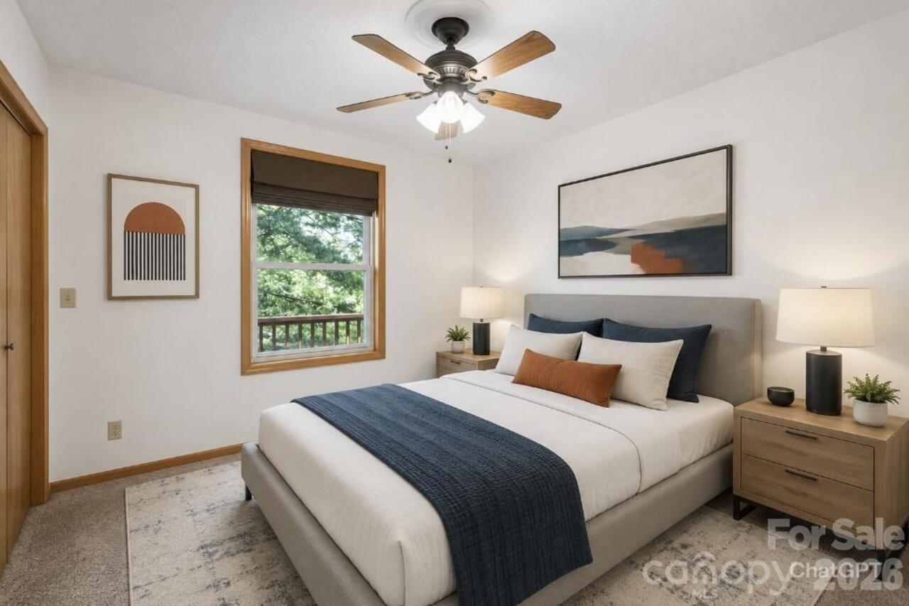 Listing Photo 12