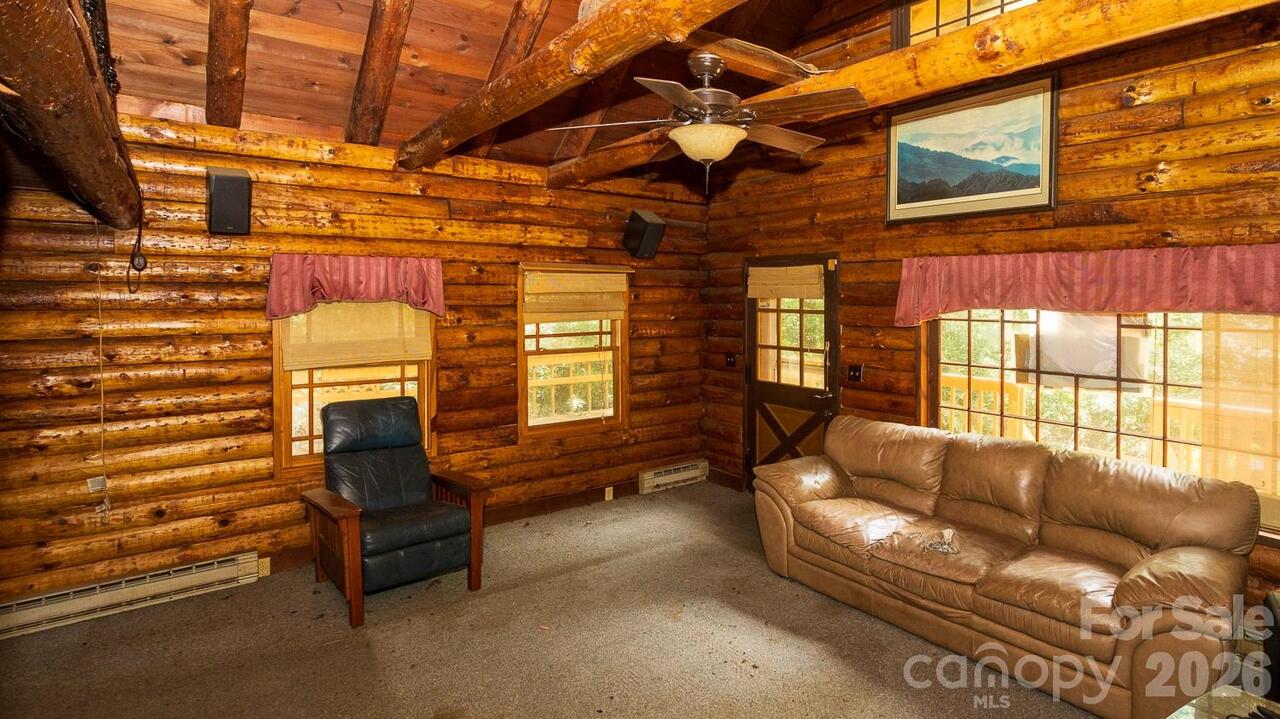 Listing Photo 8
