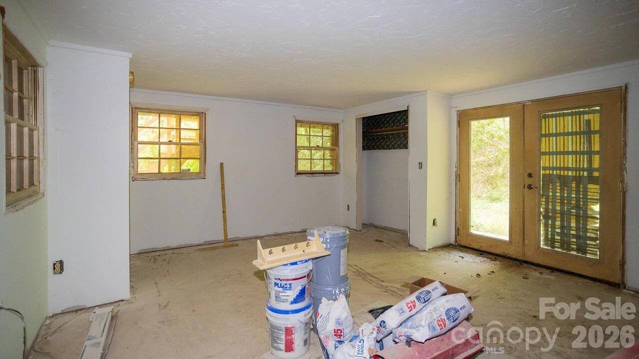 Listing Photo 20