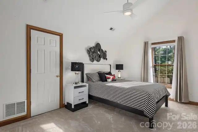 Listing Photo 23