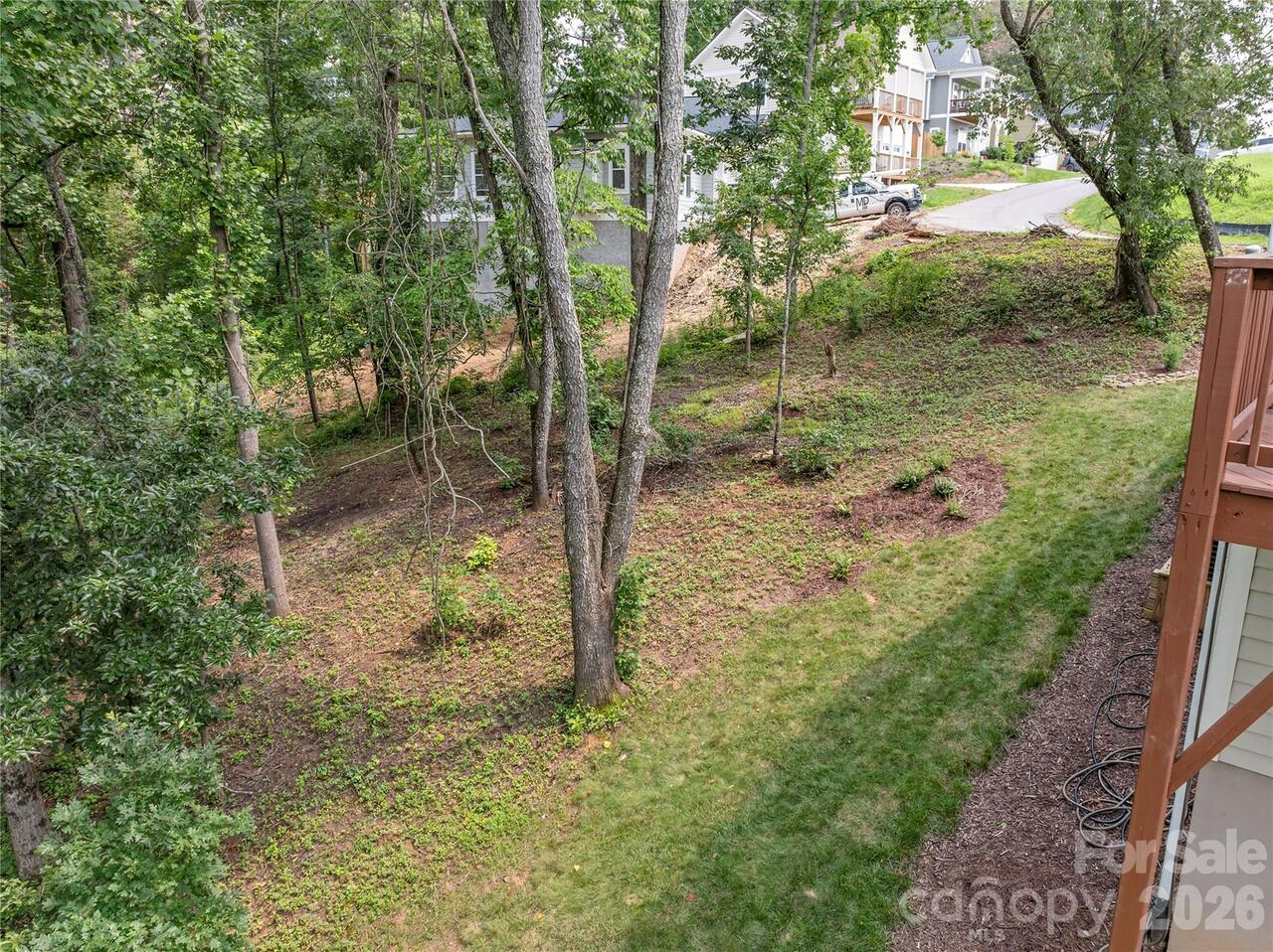 Listing Photo 11