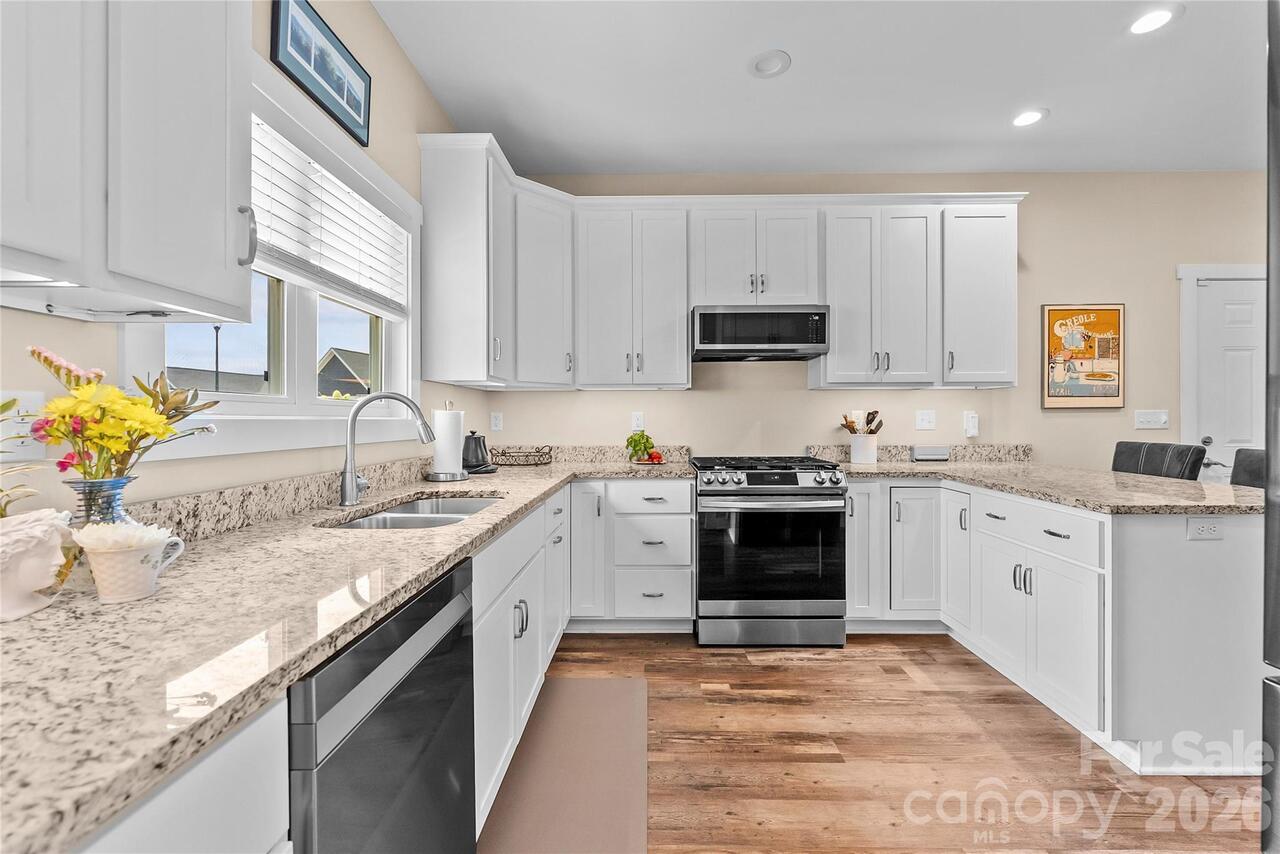Listing Photo 15