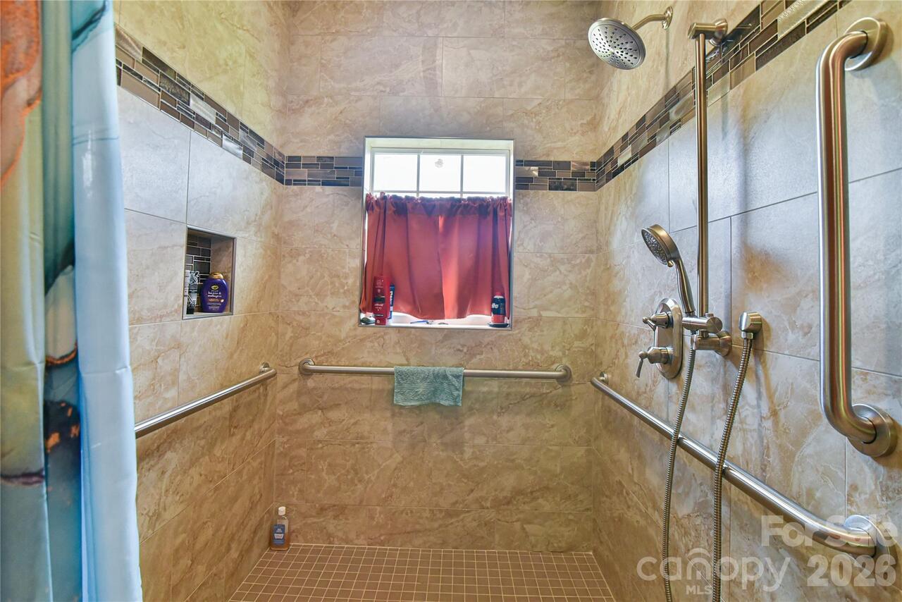 Listing Photo 20