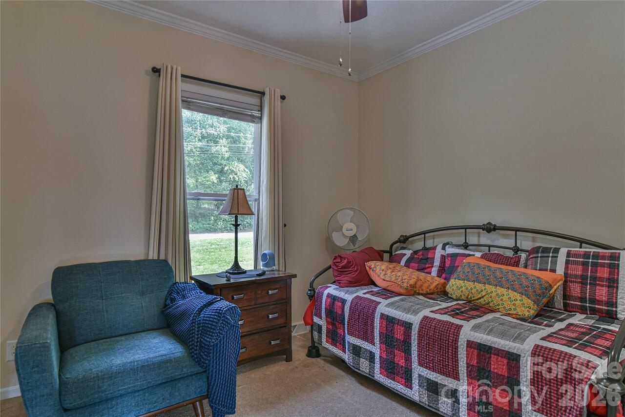 Listing Photo 22