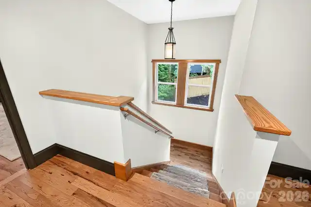 Listing Photo 19