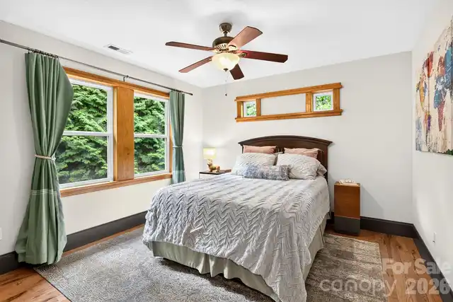 Listing Photo 23