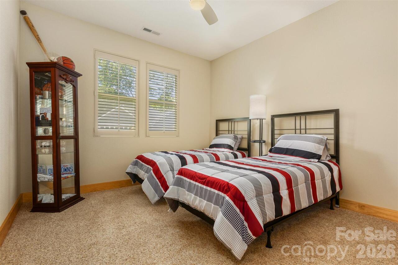 Listing Photo 23
