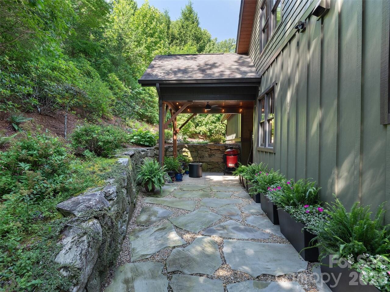 Listing Photo 13