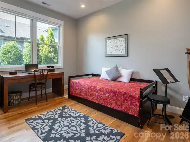 Listing Photo 32