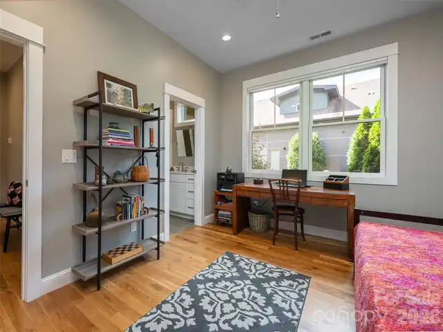 Listing Photo 33
