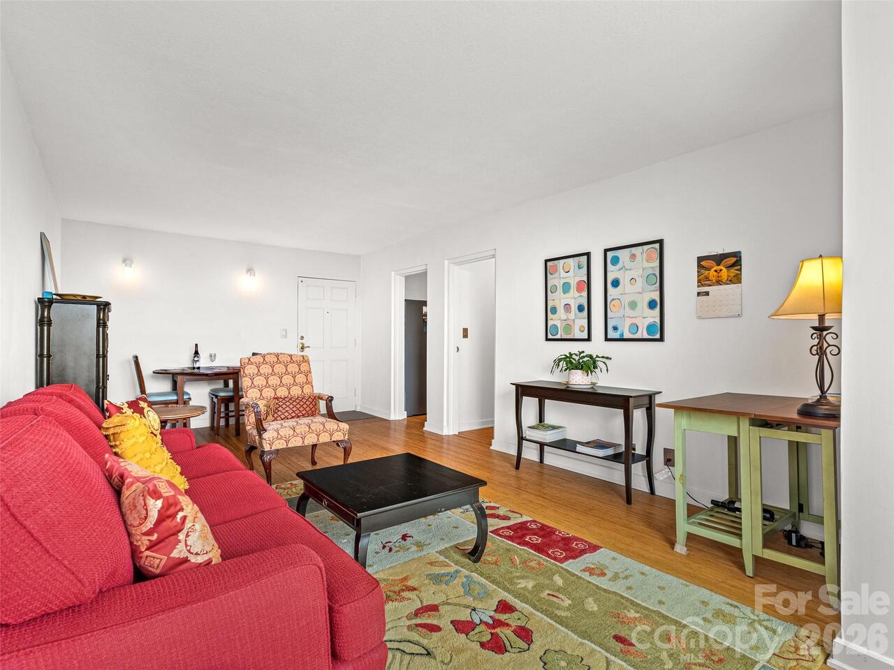 Listing Photo 11