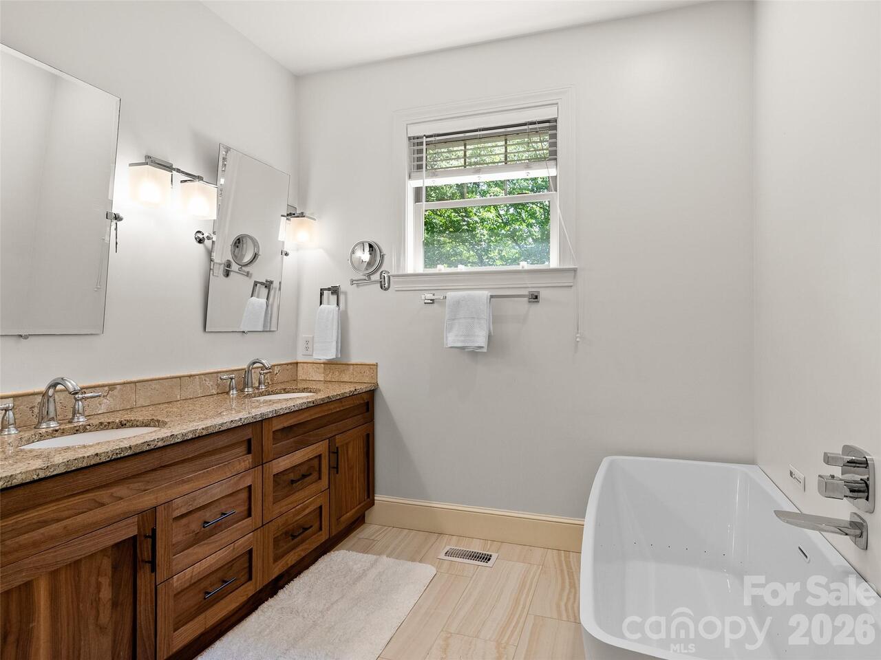 Listing Photo 29