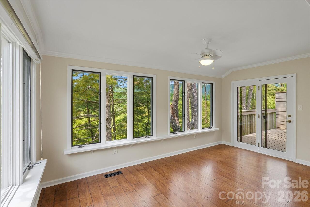Listing Photo 21