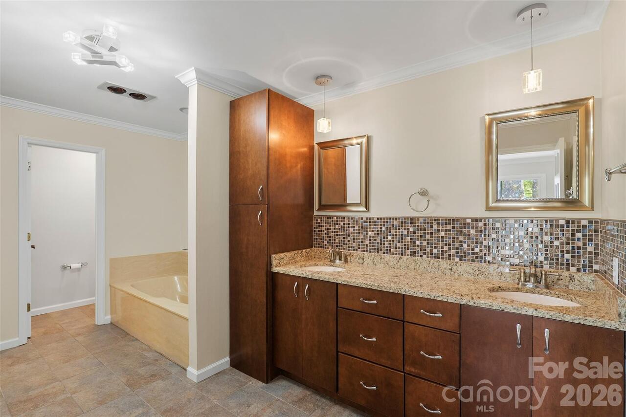 Listing Photo 41
