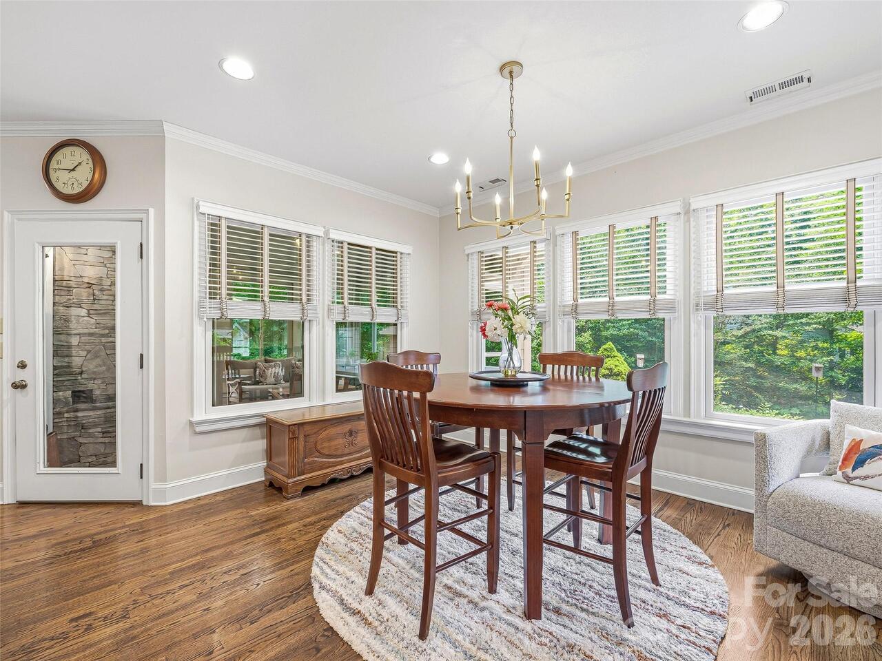 Listing Photo 15