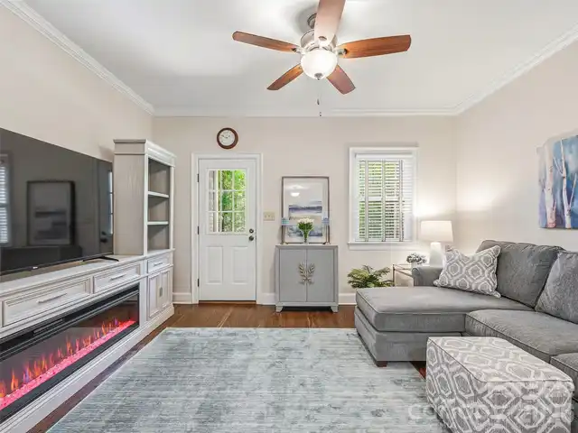 Listing Photo 17
