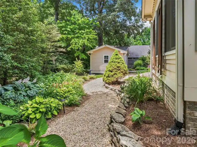 Listing Photo 38