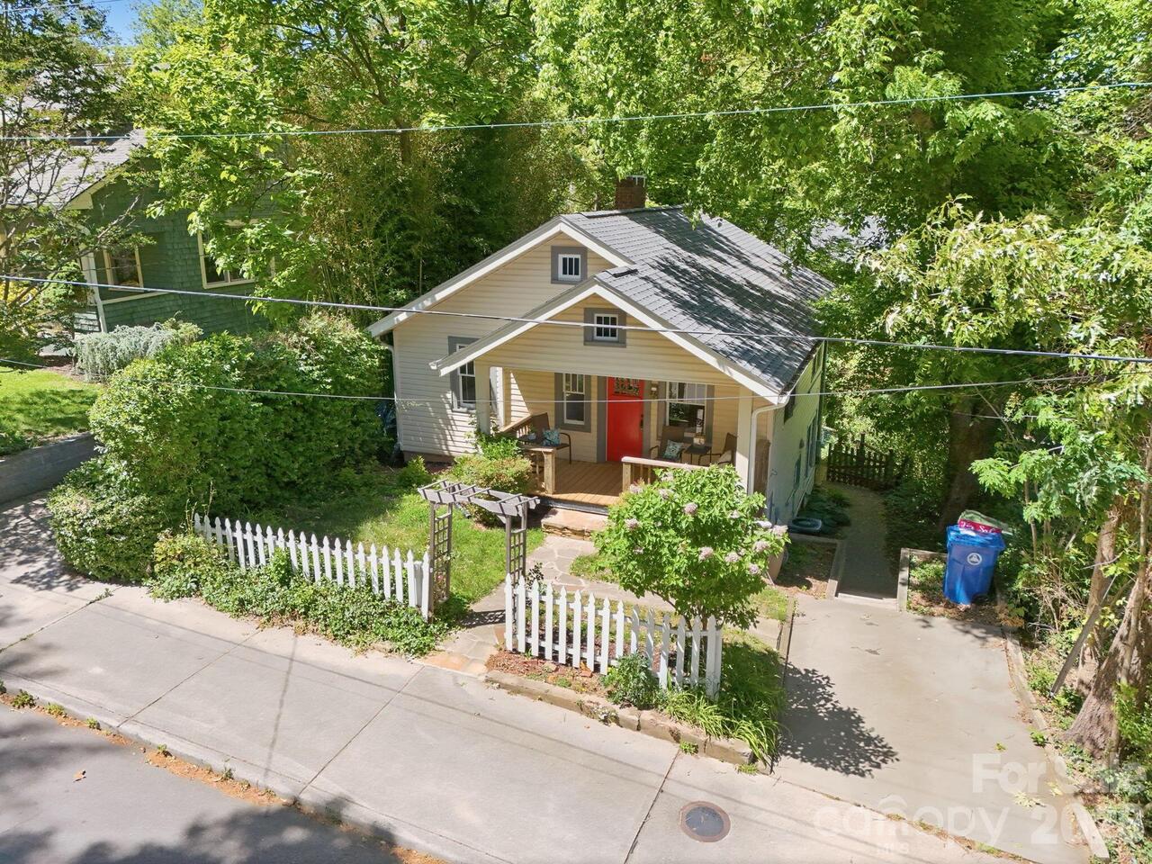 Listing Photo 4