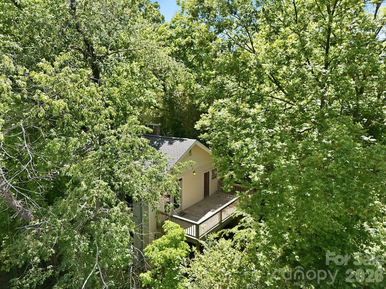 Listing Photo 9