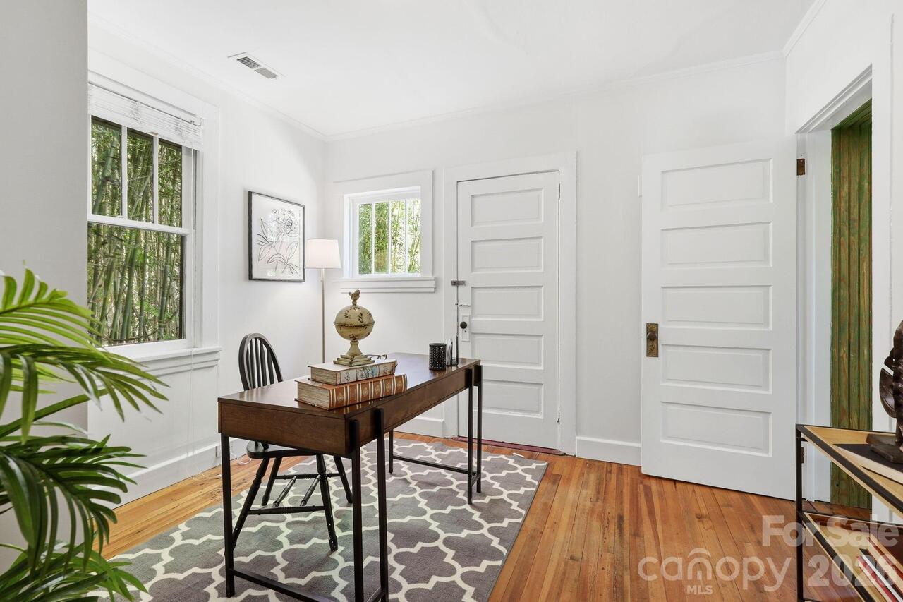 Listing Photo 18