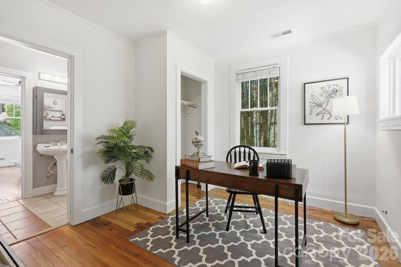 Listing Photo 19