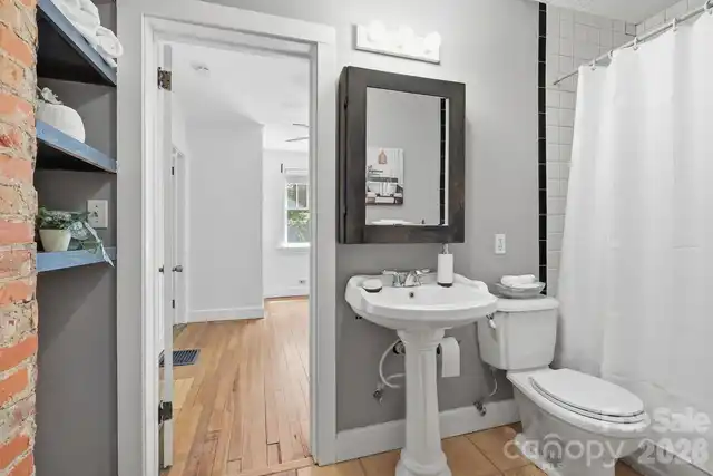 Listing Photo 16