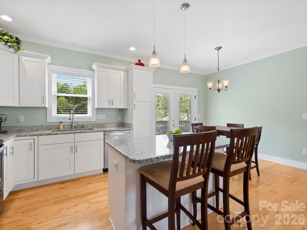 Listing Photo 15