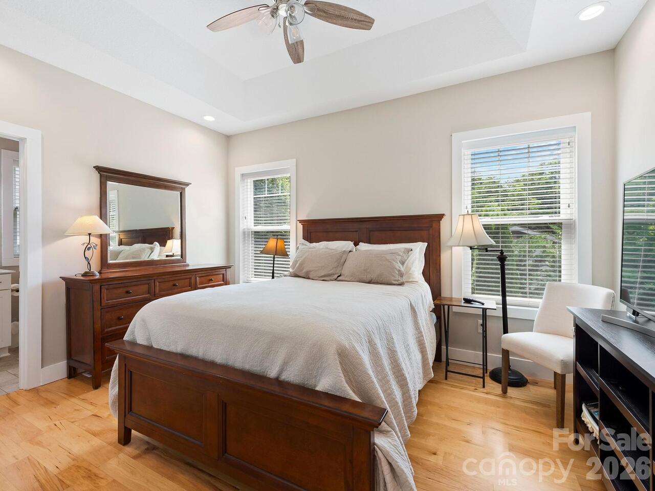 Listing Photo 18