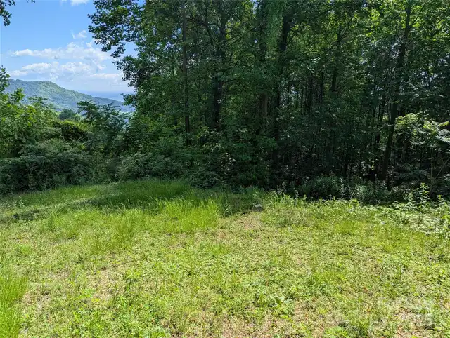 Listing Photo 8