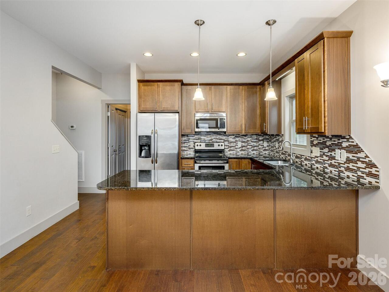 Listing Photo 7