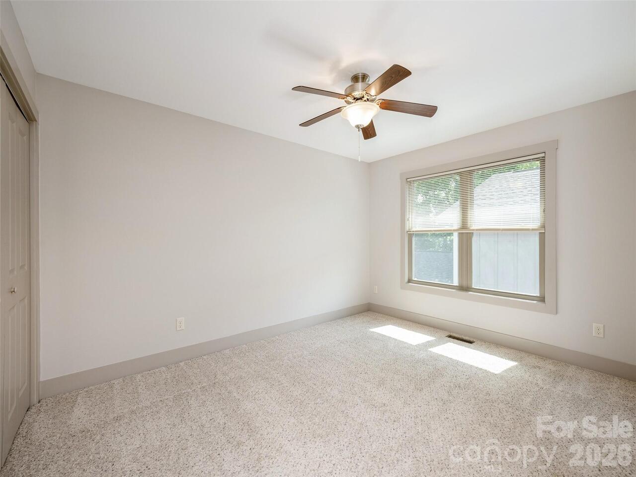 Listing Photo 20