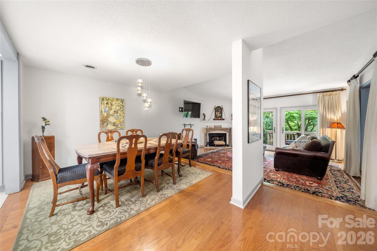 Listing Photo 9