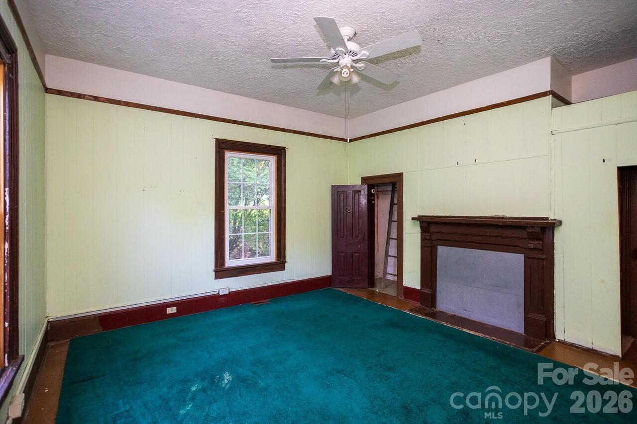 Listing Photo 24