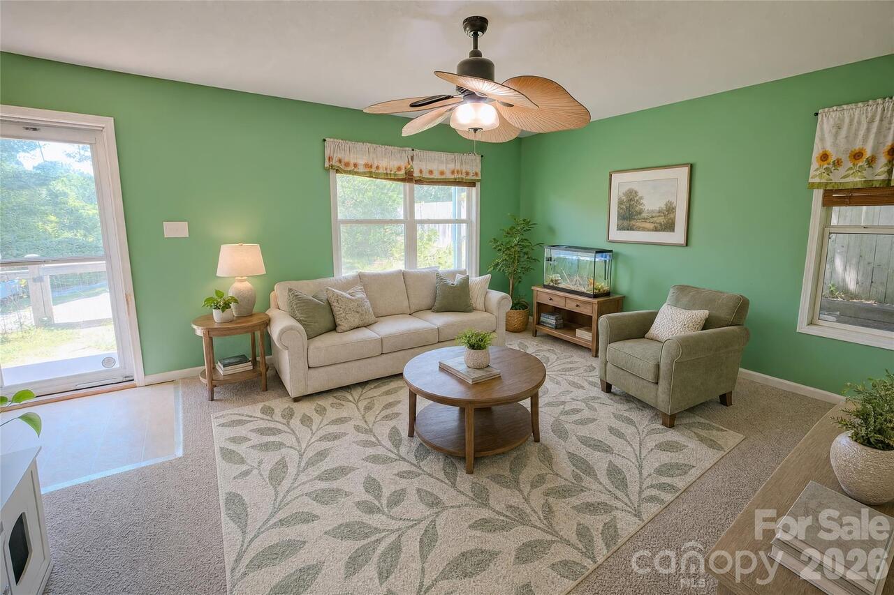 Listing Photo 8