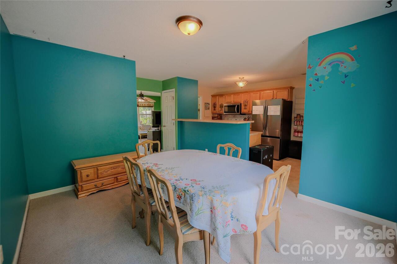 Listing Photo 10