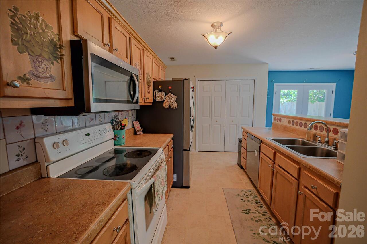 Listing Photo 13