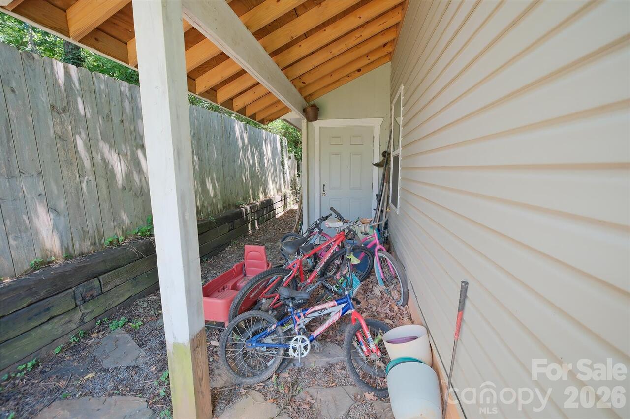 Listing Photo 34