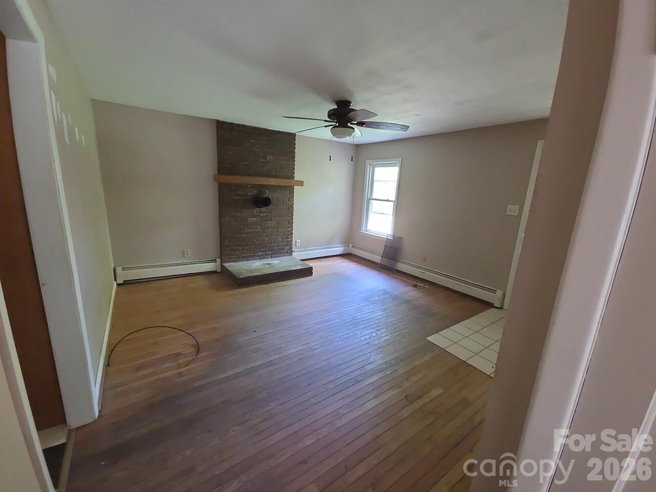 Listing Photo 9