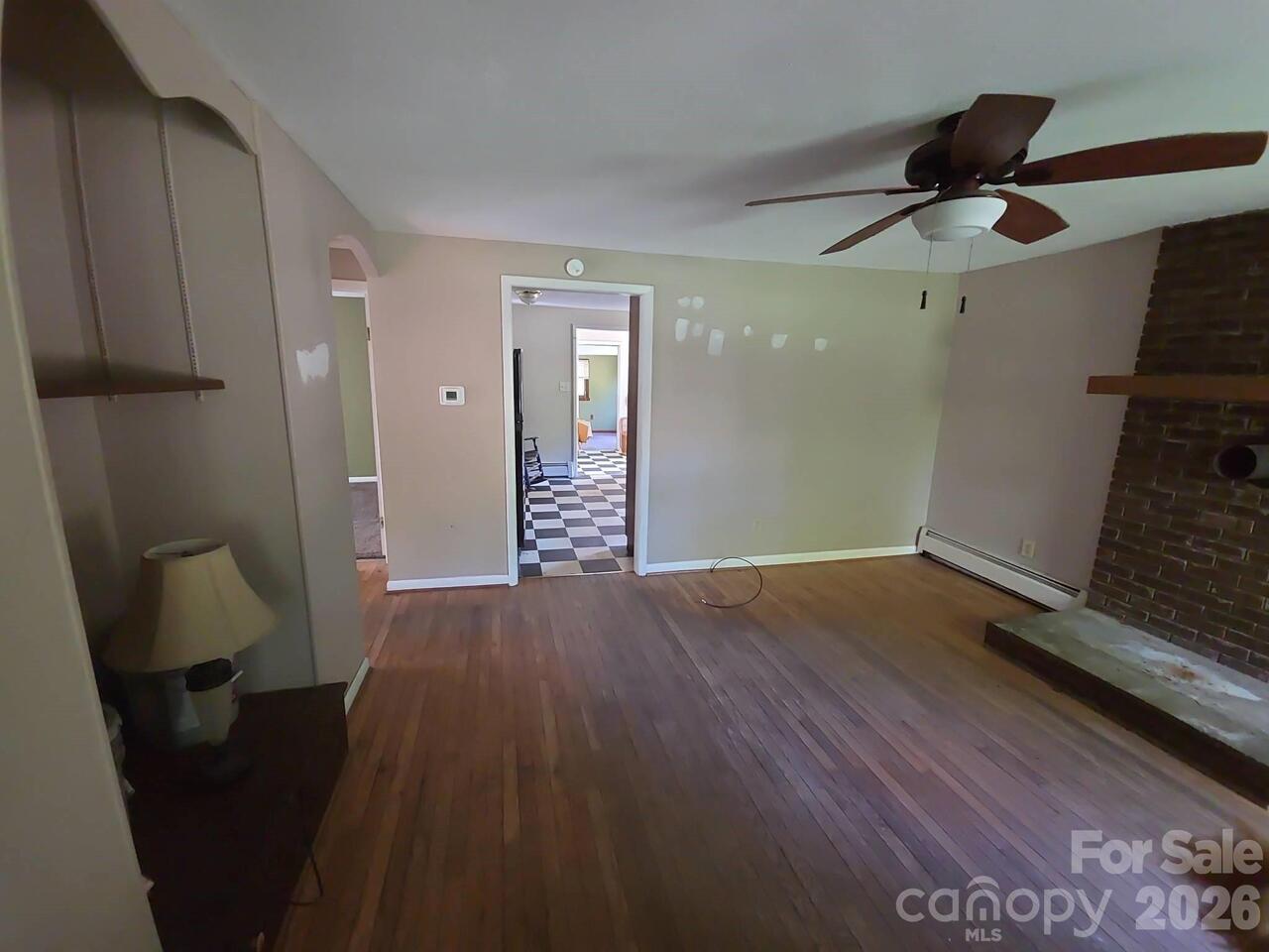 Listing Photo 10
