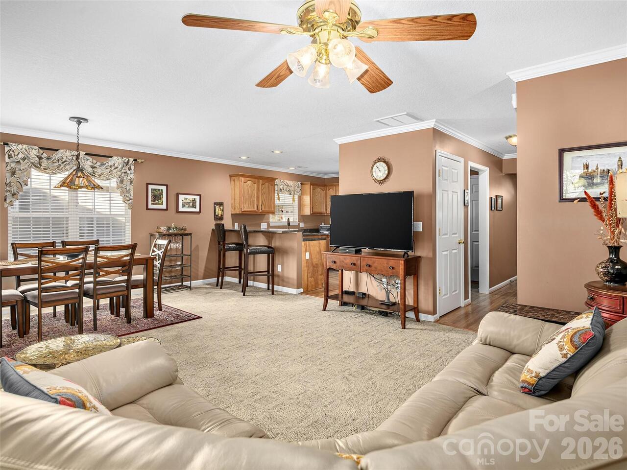 Listing Photo 5