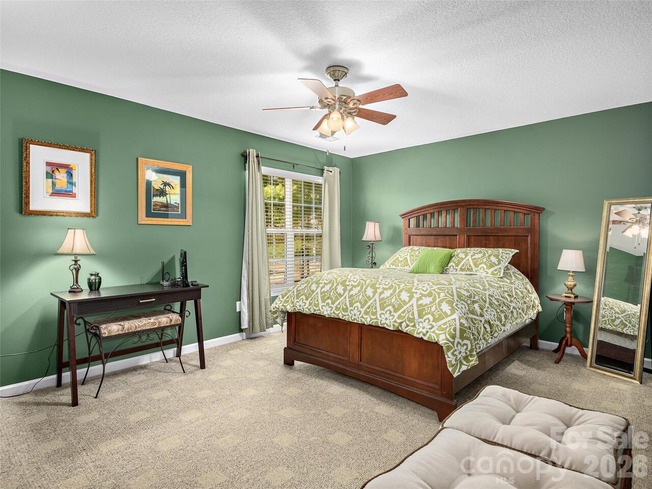 Listing Photo 10