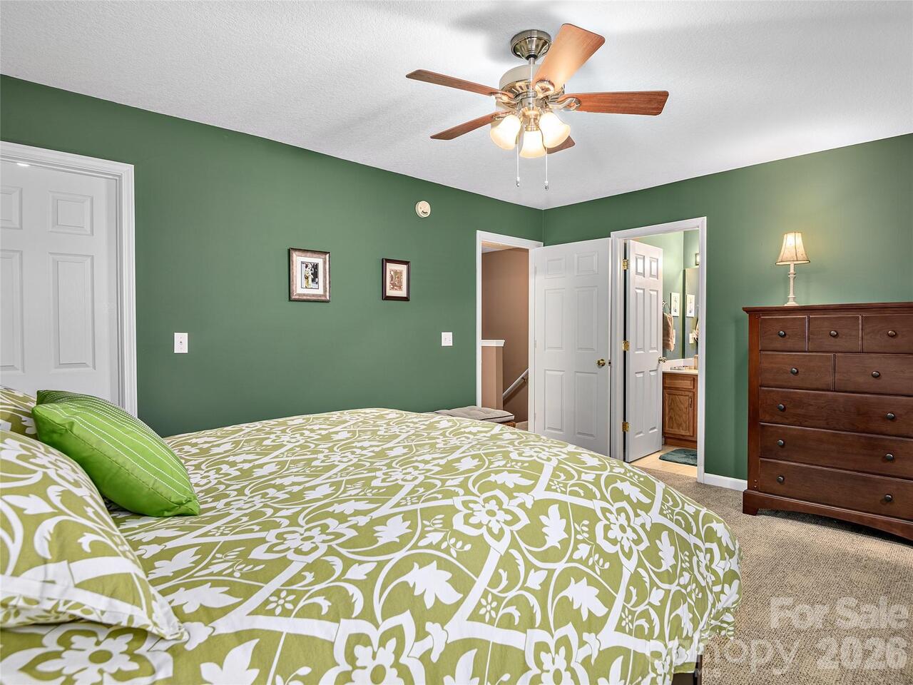 Listing Photo 11