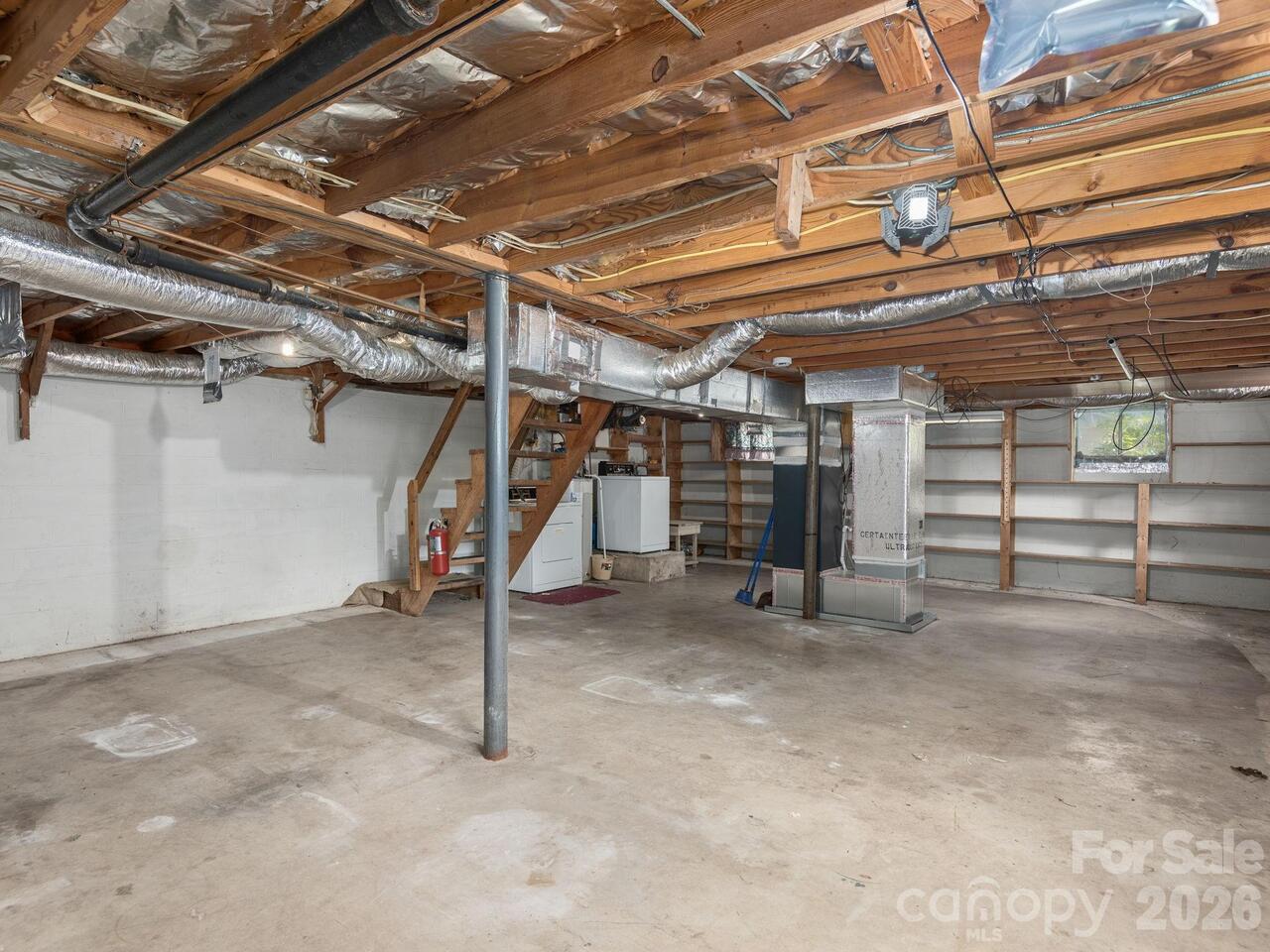 Listing Photo 9