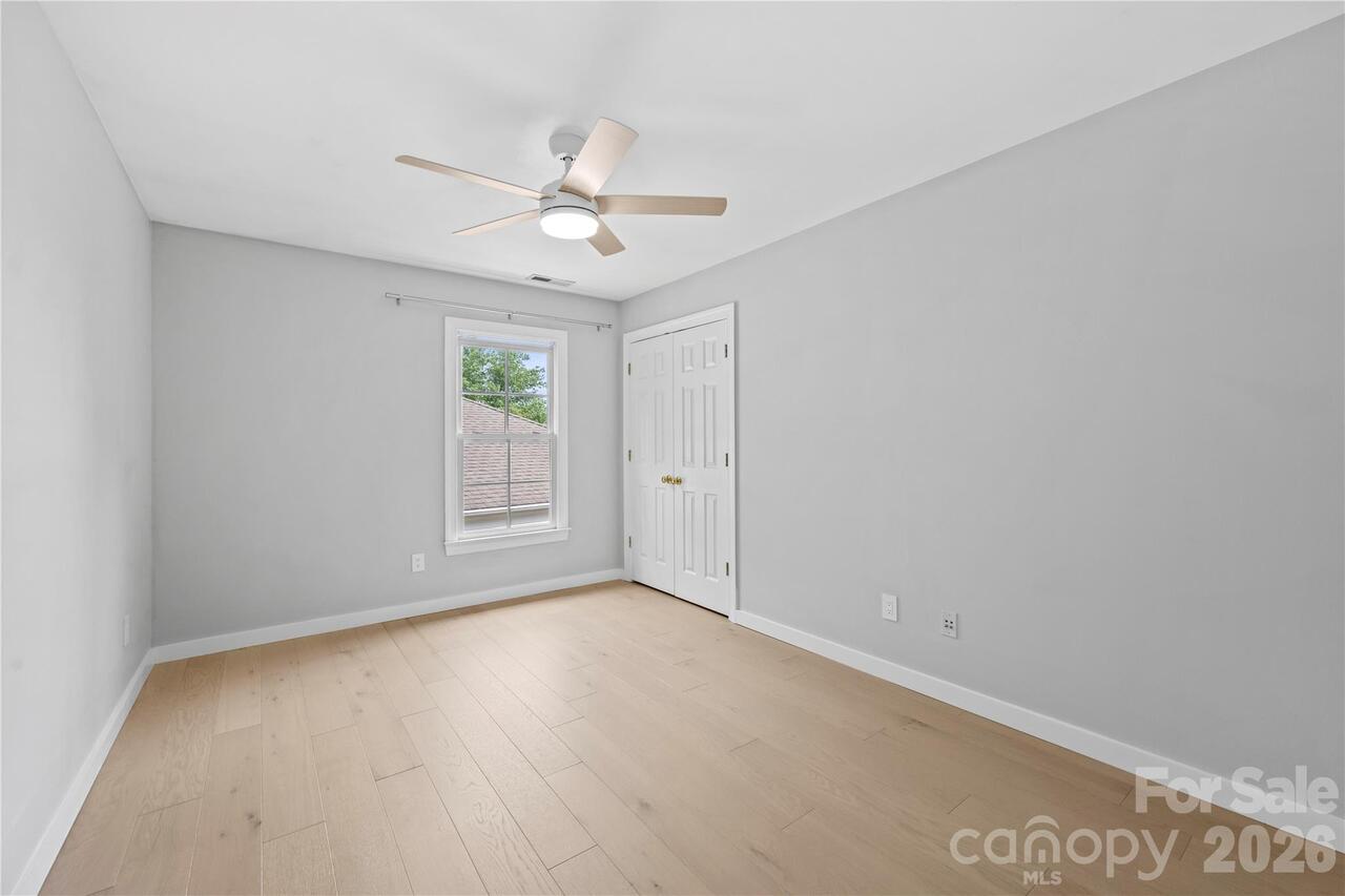 Listing Photo 20
